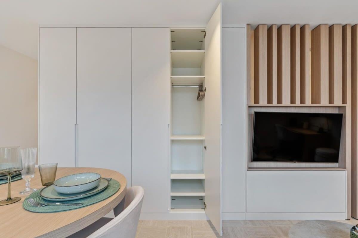 Modern Studio With King Bed, Walk To Attractions Lucembursko Exteriér fotografie